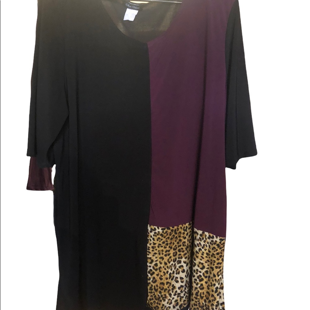 Plum, Black and Leopard Plus Size Tunic. Size 3X.
